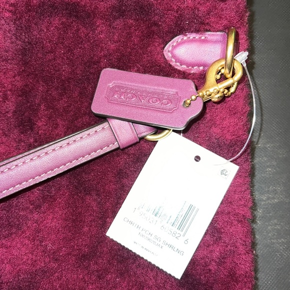 Coach Charter Pouch In Signature Shearling NWT - Picture 5 of 9